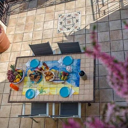 Casa Delle Zammare Fronte Mare Centro Storico Villa Рипосто Екстериор снимка