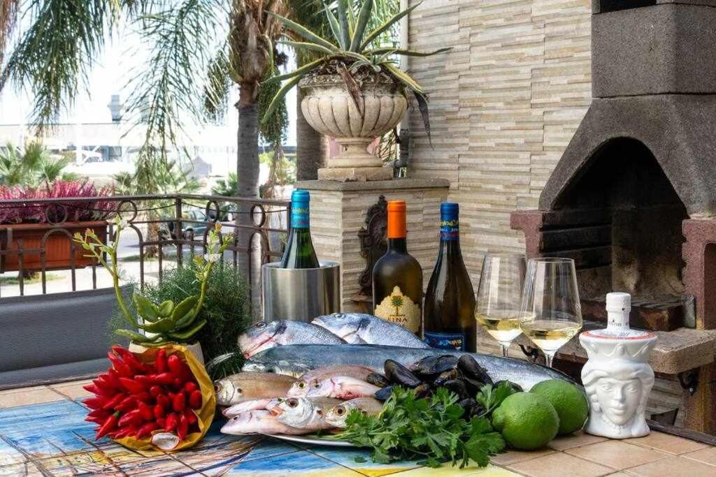 Casa Delle Zammare Fronte Mare Centro Storico Villa Рипосто Екстериор снимка
