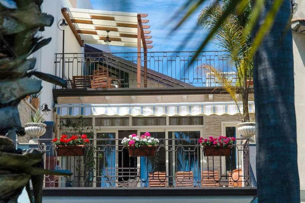 Casa Delle Zammare Fronte Mare Centro Storico Villa Рипосто Екстериор снимка