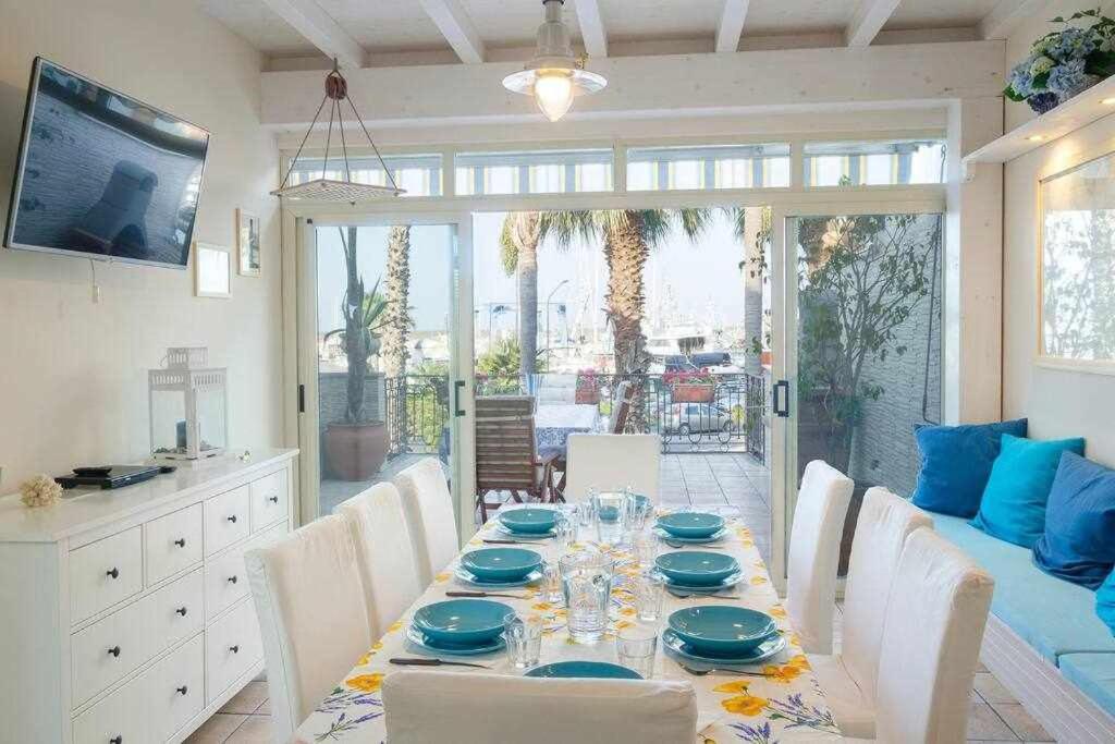 Casa Delle Zammare Fronte Mare Centro Storico Villa Рипосто Екстериор снимка